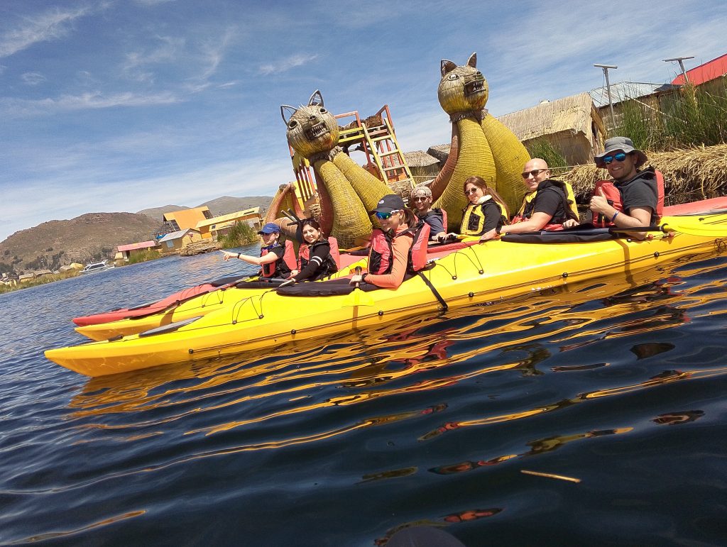 Kayak de Medio Día Uros (Privado)